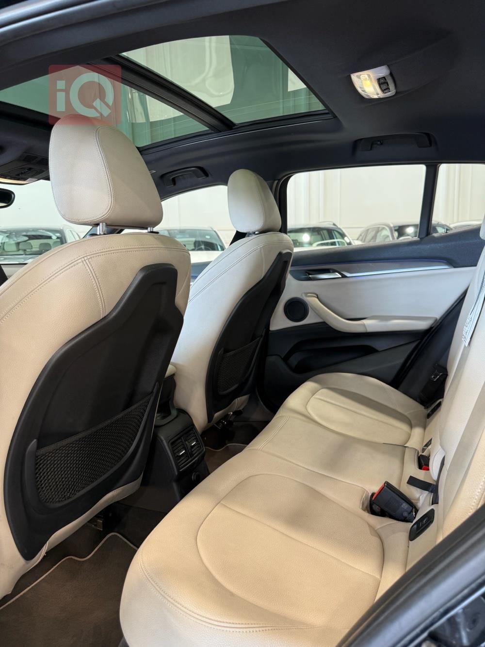 بی ئێم دەبڵیو X2